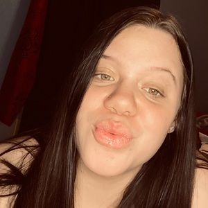 Meet your Posher, Leanna